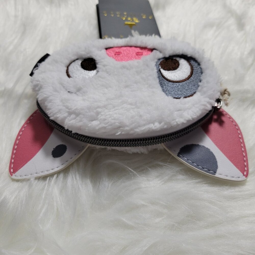 Loungefly Moana Pua Pig Coin Purse - Picture 4 of 5